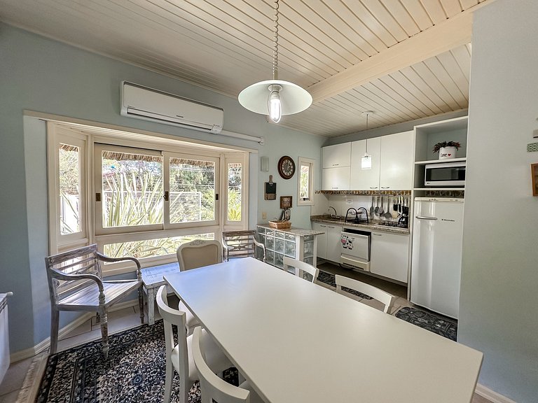 Aconchegante casa ao lado do Lago Negro