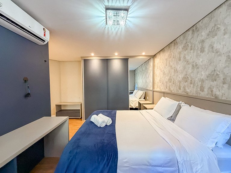 A uma quadra da Rua Coberta, duas suítes