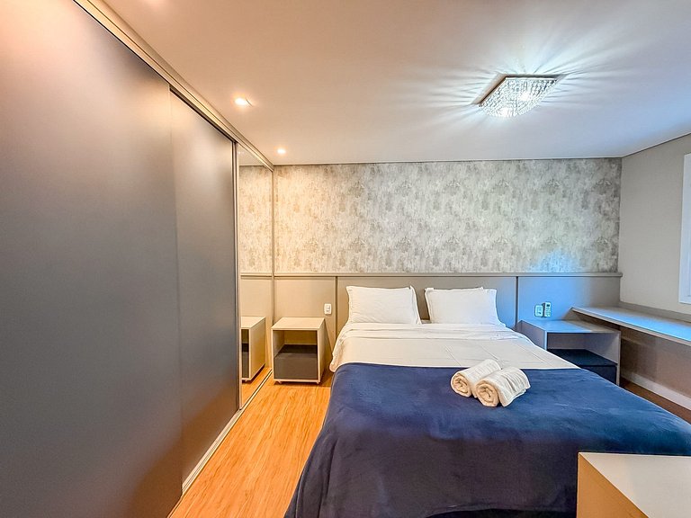 A uma quadra da Rua Coberta, duas suítes