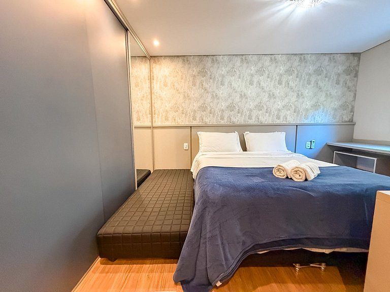 A uma quadra da Rua Coberta, duas suítes