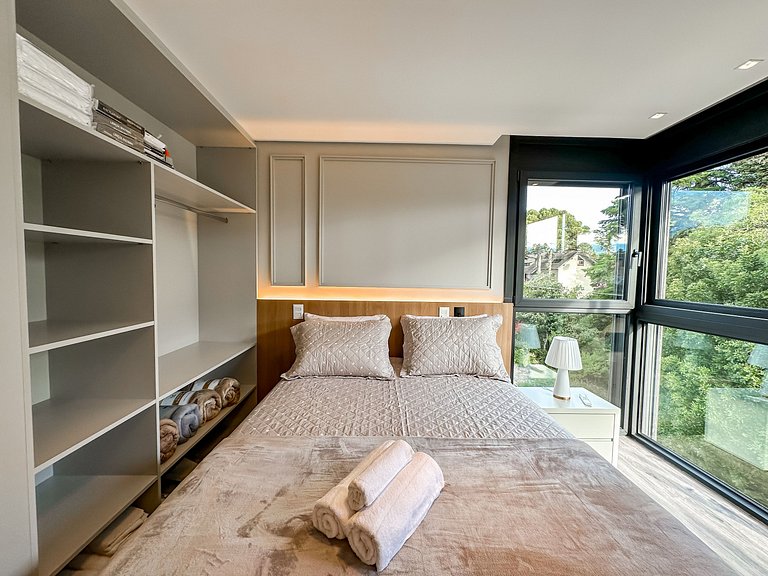 Apartamento novo perto da Rua Coberta